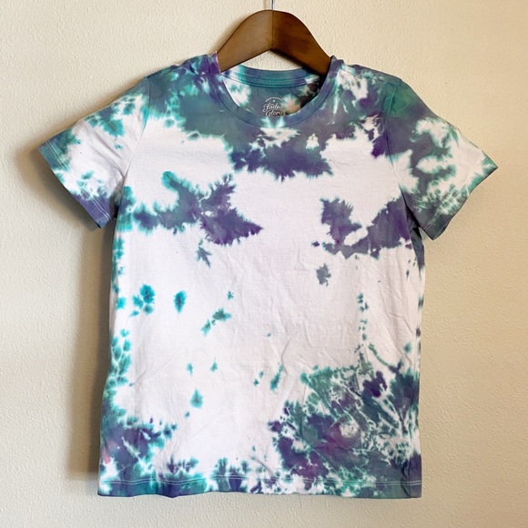 Basics Shirt Bundle - 3 Pieces - Tie Dye T… - Picture 9 of 11